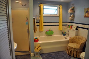 bebehblog home tour bathroom